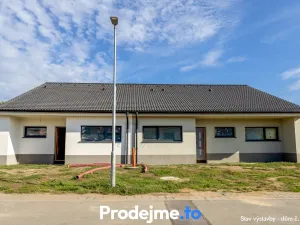 Prodej rodinného domu, Hevlín, 113 m2