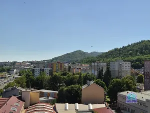 Prodej bytu 2+1, Karlovy Vary, Západní, 53 m2