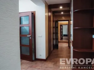 Prodej rodinného domu, Pardubice, MUDr. Ducháčkové, 226 m2