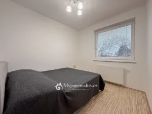 Pronájem bytu 2+kk, Znojmo, Růžičkova, 38 m2