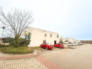 Pronájem bytu 2+kk, Znojmo, Růžičkova, 38 m2