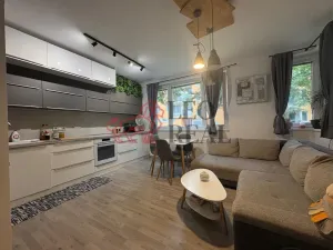 Pronájem bytu 2+kk, Praha - Troja, Hnězdenská, 56 m2