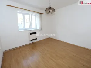 Pronájem bytu 1+1, Bečov nad Teplou, Nádražní, 33 m2