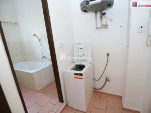 Pronájem bytu 1+1, Bečov nad Teplou, Nádražní, 33 m2