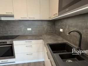 Pronájem bytu 2+kk, Rosice, Karla IV., 54 m2