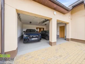 Prodej rodinného domu, Blatnice pod Svatým Antonínkem, 335 m2