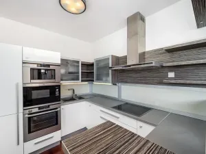 Prodej bytu 2+kk, Praha - Malešice, Ungarova, 51 m2