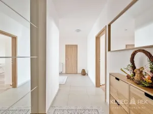 Pronájem bytu 3+kk, Praha - Uhříněves, Oty Bubeníčka, 86 m2