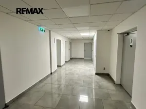 Pronájem kanceláře, Praha - Háje, Kupeckého, 100 m2
