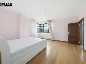Prodej rodinného domu, Jesenice - Zdiměřice, Sýkorová, 363 m2