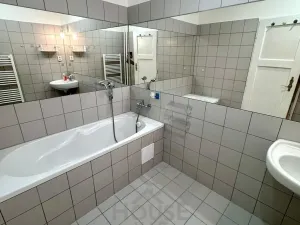 Prodej bytu 2+1, Praha - Žižkov, Jeseniova, 71 m2