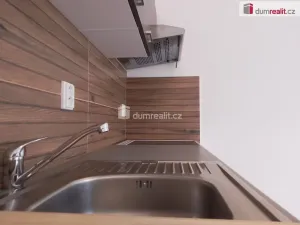 Pronájem bytu 1+kk, Karlovy Vary - Stará Role, Kryzánkova, 35 m2