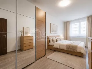Prodej bytu 2+kk, Praha - Stodůlky, Svitákova, 67 m2