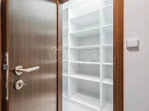Prodej bytu 2+kk, Praha - Stodůlky, Svitákova, 67 m2