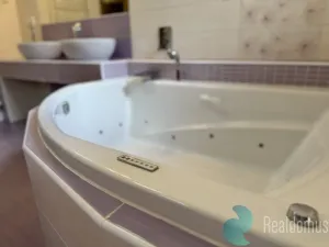 Pronájem bytu 2+1, Včelná, 79 m2