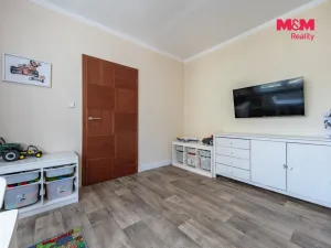Prodej bytu 3+1, Volary, Sídl. Míru, 70 m2