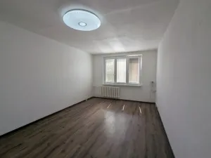 Pronájem bytu 2+1, Klášterec nad Ohří - Miřetice u Klášterce nad Ohří, Pionýrů, 60 m2