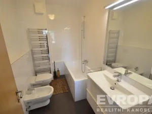 Pronájem bytu 3+kk, Praha, Na Křtině, 98 m2