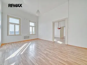 Prodej bytu 3+1, Praha - Smíchov, Janáčkovo nábřeží, 115 m2