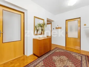 Pronájem bytu 3+1, Lukov, U Rybníka, 73 m2
