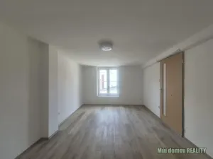 Pronájem bytu 2+1, Praha - Libuš, Nad šejdrem, 45 m2