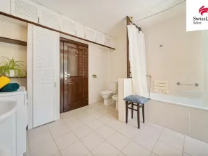 Prodej rodinného domu, Černolice, V Potocích, 220 m2