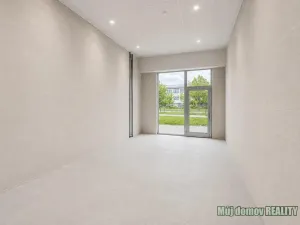 Pronájem obchodního prostoru, Praha - Strašnice, V olšinách, 28 m2