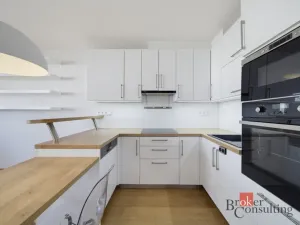 Prodej bytu 3+kk, Praha - Smíchov, Kroupova, 53 m2