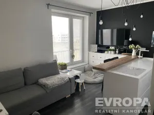 Pronájem bytu 2+kk, Žďár nad Sázavou - Žďár nad Sázavou 3, Sázavská, 48 m2