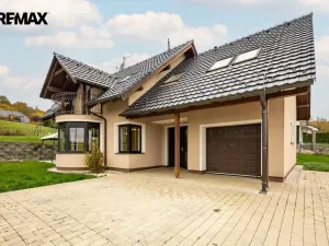 Prodej rodinného domu, Jenišov - Pod Rohem, K Rohu, 205 m2
