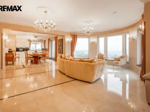 Prodej rodinného domu, Jenišov, Pod Vrchem, 483 m2