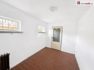 Pronájem obchodního prostoru, Teplice - Trnovany, Masarykova třída, 140 m2