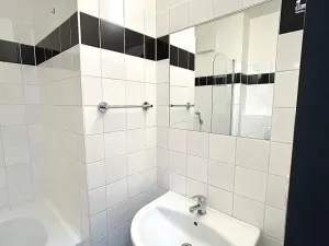 Pronájem bytu 1+kk, Praha - Smíchov, Křížová, 35 m2