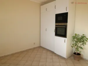 Pronájem bytu 1+1, Zlín - Prštné, Pod Strání, 37 m2
