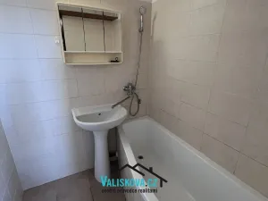 Pronájem bytu 2+1, Kroměříž, Čs. armády, 58 m2