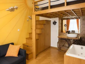Pronájem bytu 1+1, Praha - Nové Město, Hálkova, 32 m2