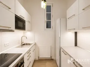 Pronájem bytu 1+1, Praha - Nové Město, Hálkova, 33 m2