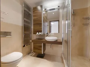 Pronájem bytu 4+kk, Praha - Libeň, Voctářova, 98 m2