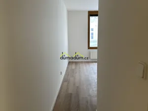 Pronájem bytu 1+kk, Praha, Štítného, 32 m2
