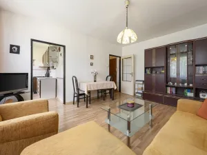 Prodej bytu 3+1, Praha - Prosek, Novoborská, 55 m2