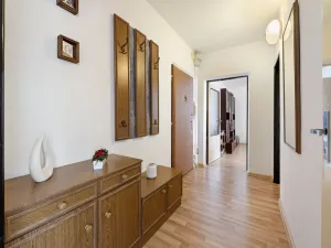 Prodej bytu 3+1, Praha - Prosek, Novoborská, 55 m2
