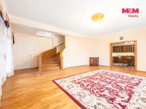 Prodej rodinného domu, Uherské Hradiště, U Stadionu, 300 m2