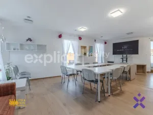 Pronájem obchodního prostoru, Uherské Hradiště, Otakarova, 107 m2