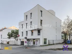 Pronájem obchodního prostoru, Uherské Hradiště, Otakarova, 107 m2