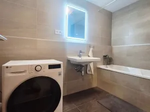Pronájem bytu 2+kk, České Budějovice, Vrbenská, 83 m2