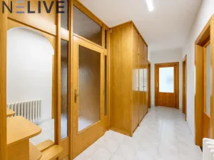 Pronájem kanceláře, Plzeň, Slovanské údolí, 198 m2