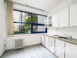 Pronájem kanceláře, Praha - Žižkov, Hartigova, 27 m2