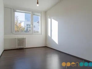 Pronájem bytu 2+kk, Praha - Michle, Ohradní, 42 m2