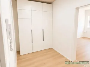 Pronájem bytu 2+kk, Praha - Hrdlořezy, Českobrodská, 55 m2