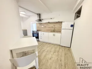 Pronájem bytu 2+1, Ústín, 40 m2
